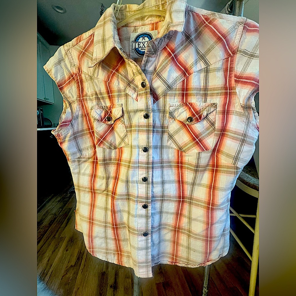 Levi's Red and Cream Button Down Shirt